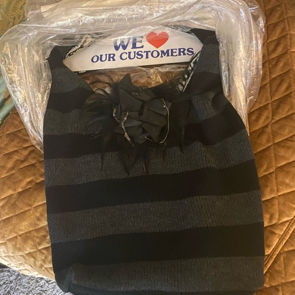 Alice + Olivia knit hobo handbag - Picture 6 of 7